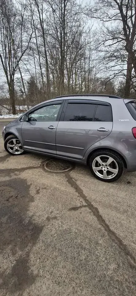 Gebraucht VW Golf Plus Cross Comfortline 105 PS (77 kW) 2010 Limousine