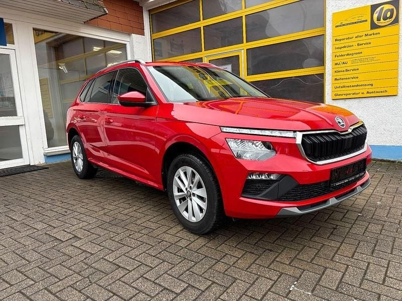 Rot Gebraucht 2025 Skoda Kamiq SUV | 21.980 € (Superpreis) - Bild 1/4