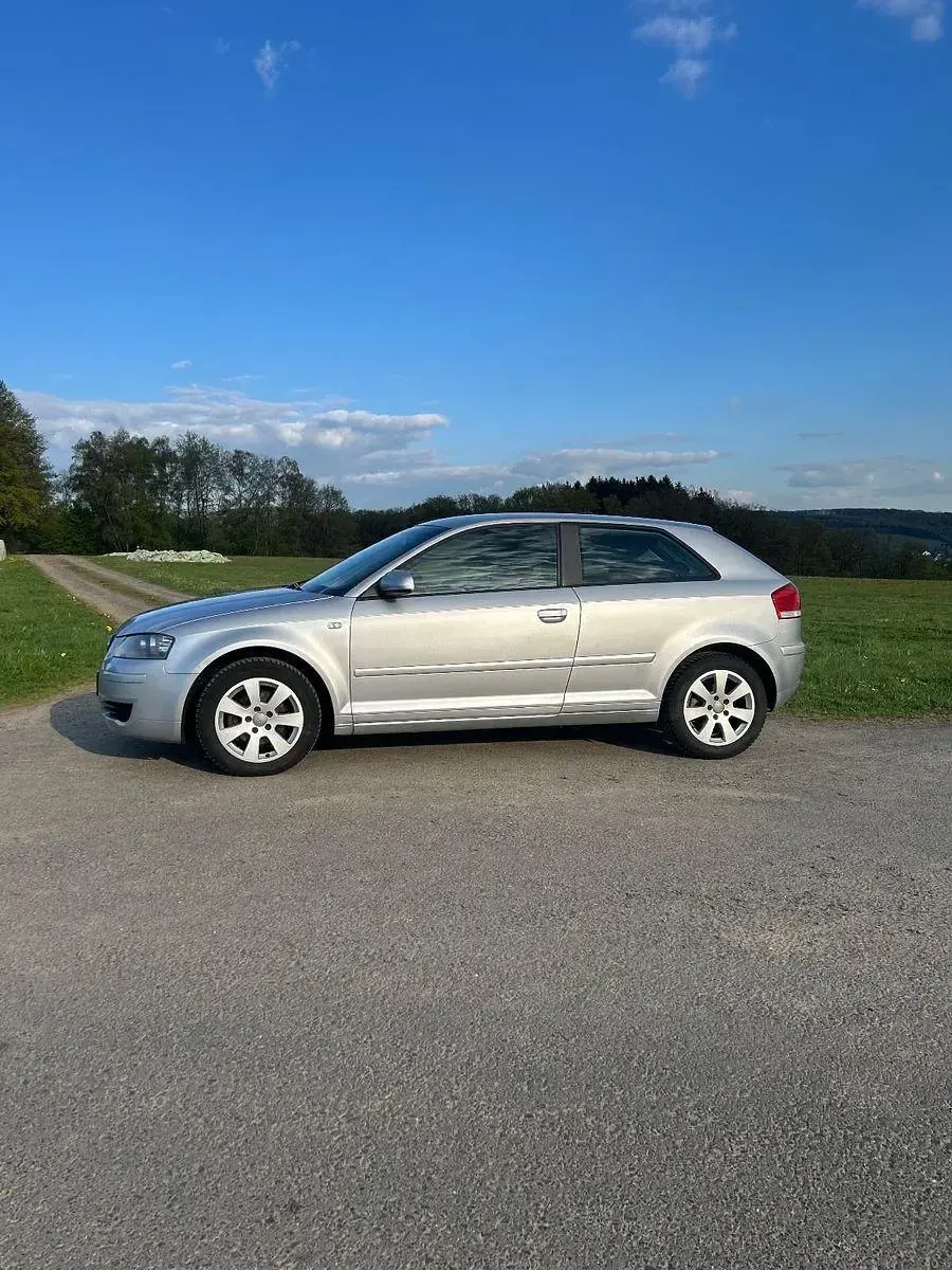 Gebraucht Audi A3 102 PS (75 kW) 2005 Silber Kleinwagen