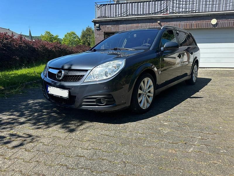 Gebraucht 2008 Opel Vectra Kombi | 1.100 € (Guter Preis) - Bild 1/4