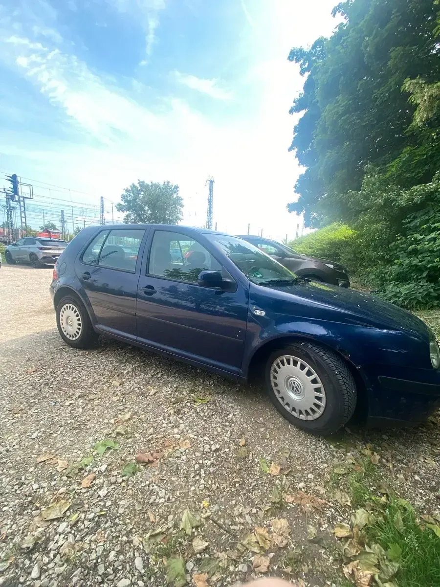 Gebraucht VW Golf IV 75 PS (55 kW) 2001 Blau Kleinwagen
