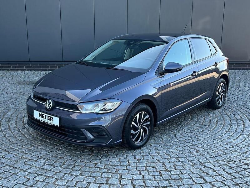 Gebraucht VW Polo Life 95 PS (69 kW) 2022 Grau Kleinwagen