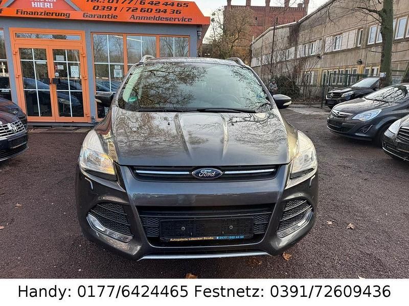 Gebraucht Ford Kuga 150 PS (110 kW) 2015 Grau SUV