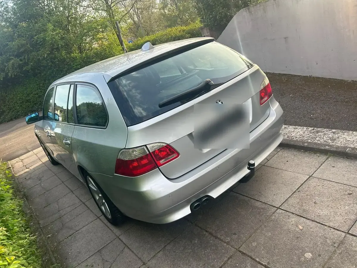 Używany BMW 530 231 KM (169 kW) 2006 Srebrny Kombi