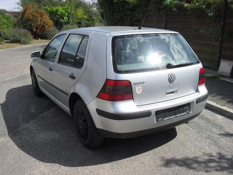 Brugt VW Golf IV Basis 75 HK (55 kW) 2002 Sølv Sedan