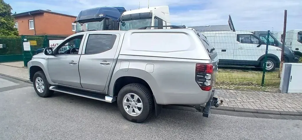 Gebraucht Mitsubishi L200 150 PS (110 kW) 2021 Silber Pickup