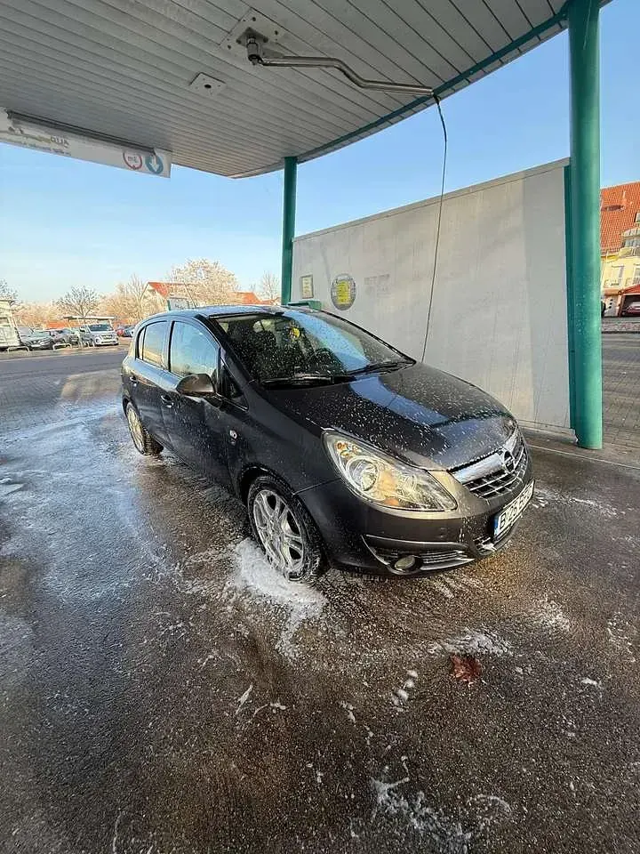 Gebraucht Opel Corsa Edition 87 PS (63 kW) 2010 Kleinwagen
