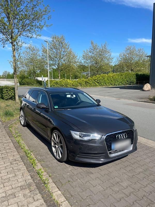 Gebraucht Audi A6 Ambiente 204 PS (150 kW) 2011 Grau Kombi