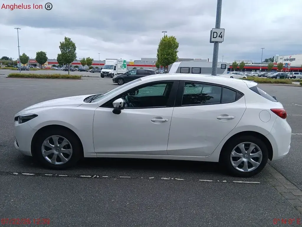 Gebraucht Mazda 3 Prime-Line 101 PS (74 kW) 2017 Weiß Limousine