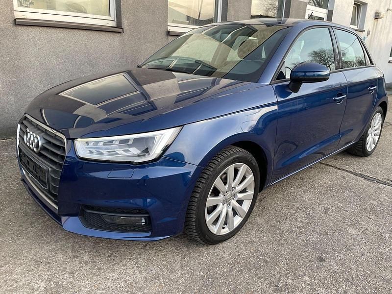 Gebraucht Audi A1 Sportback Design 90 PS (66 kW) 2016 Blau Kleinwagen