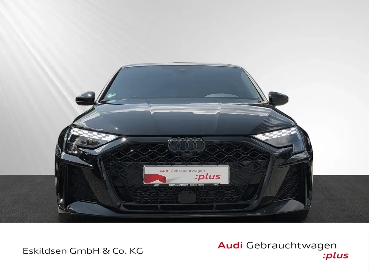 Gebraucht Audi RS3 Sportback Comfort 400 PS (294 kW) 2025 Mythosschwarz metallic Kleinwagen