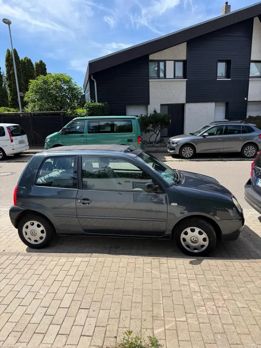 Gebraucht VW Lupo 75 PS (55 kW) 2004 Schwarz Kleinwagen