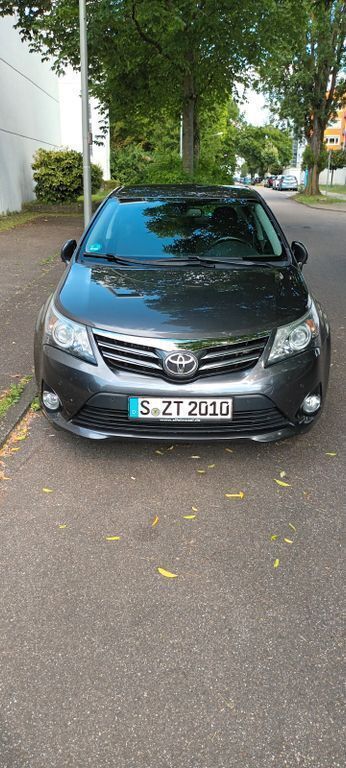 Grau Gebraucht 2016 Toyota Avensis Business Edition Limousine | 10.500 € (Superpreis) - Bild 1/4