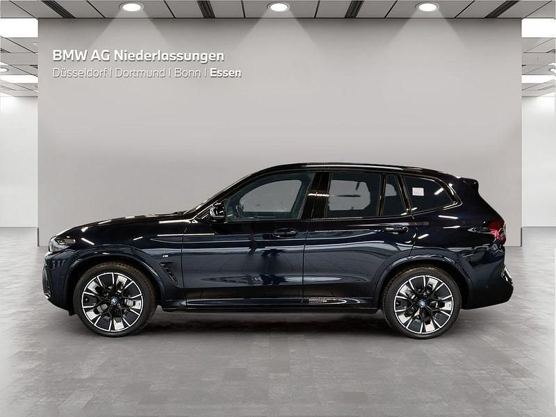 Gebraucht BMW iX3 M Sport 210 kW (286 PS) 2023 Schwarz SUV