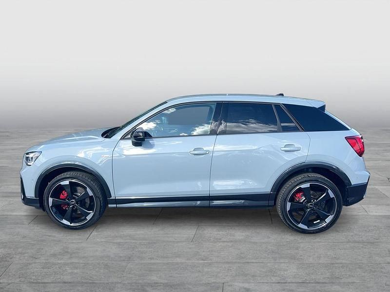 Gebraucht Audi Q2 S-Line 150 PS (110 kW) 2024 Grau SUV