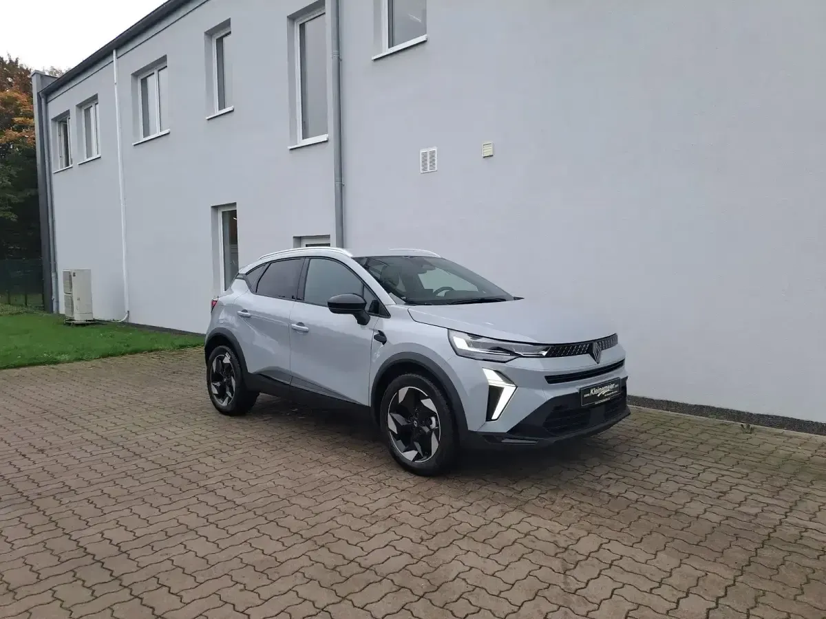 Neu Renault Captur Techno 103 PS (75 kW) 2026 Grau SUV