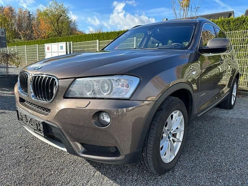 Braun Gebraucht 2013 BMW X3 Comfort Edition SUV | 12.999 € (Guter Preis) - Bild 1/4