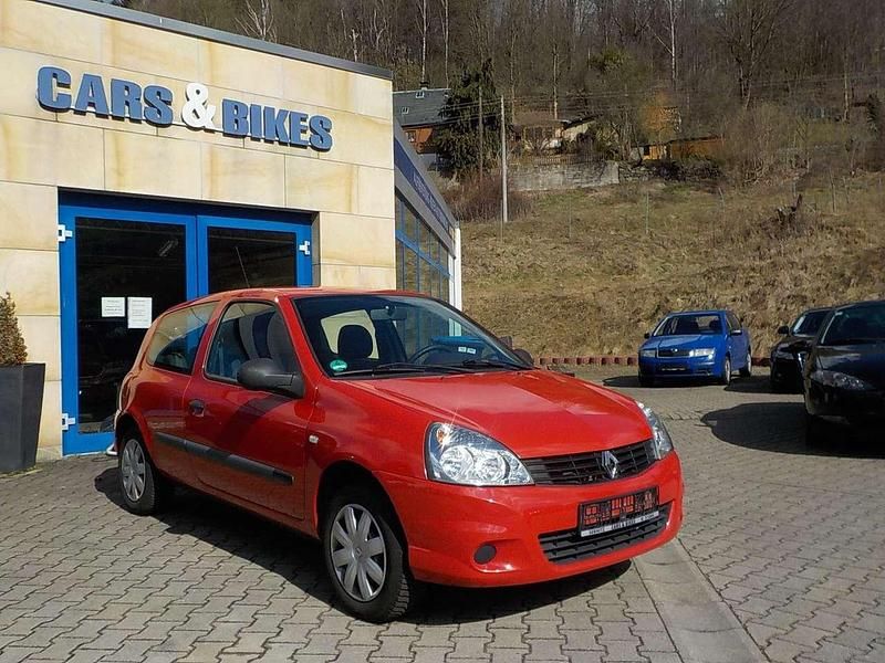 Gebraucht Renault Clio IV Campus 75 PS (55 kW) 2012 Other Kleinwagen