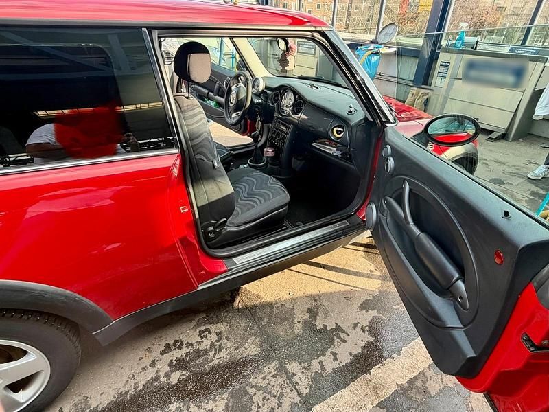 Gebraucht Mini ONE 90 PS (66 kW) 2003 Rot Kleinwagen