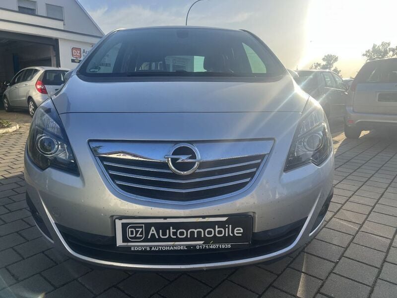 Gebraucht Opel Meriva Innovation 140 PS (102 kW) 2011 Silber Van / Kleinbus