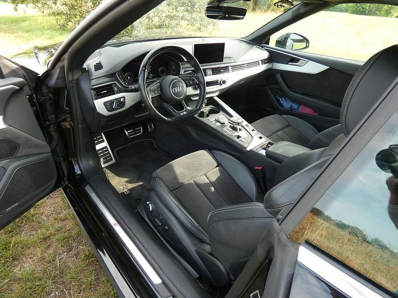 Gebraucht Audi A5 Cabriolet Sport 218 PS (160 kW) 2017 Schwarz Cabrio
