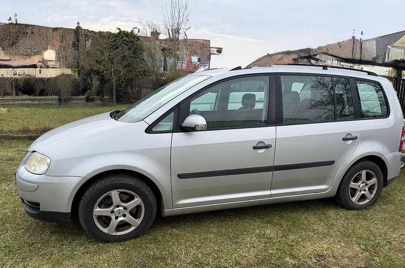 Gebraucht VW Touran 116 PS (85 kW) 2004 Silber Van / Kleinbus