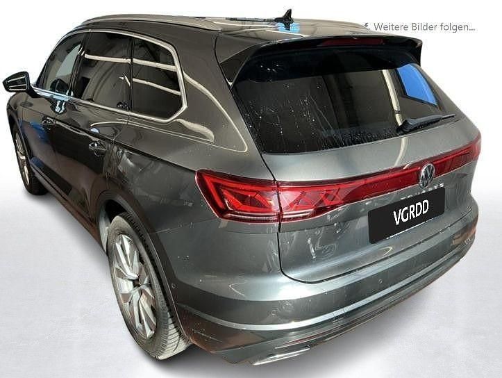 Gebraucht VW Touareg Elegance 231 PS (169 kW) 2024 Grau SUV