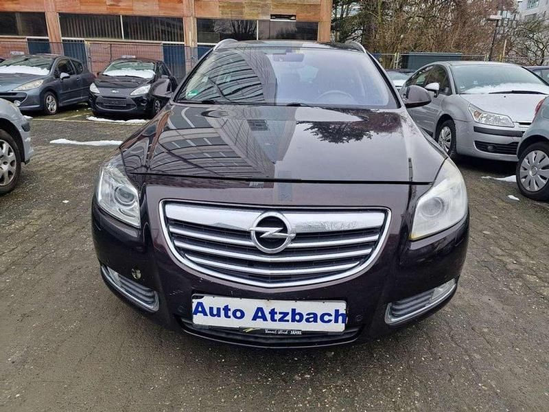 Gebraucht Opel Insignia 140 PS (102 kW) 2012 Schwarz Kombi