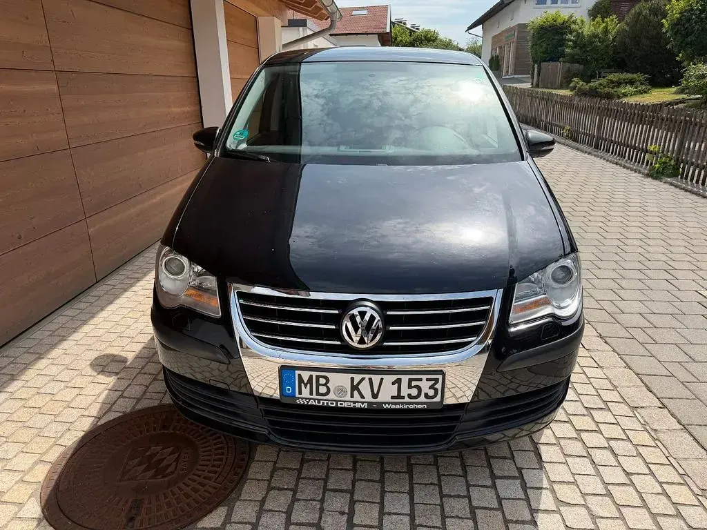 Gebraucht VW Touran Conceptline 102 PS (75 kW) 2010 Schwarz Van / Kleinbus