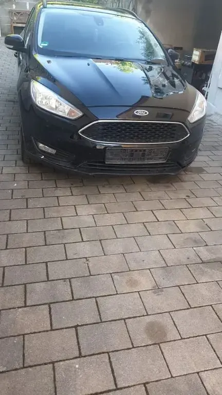Gebraucht Ford Focus 120 PS (88 kW) 2015 Schwarz Limousine
