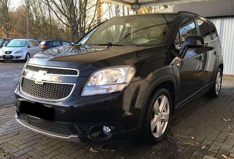 Schwarz Gebraucht 2013 Chevrolet Orlando Van / Kleinbus | 7.980 € (Fairer Preis) - Bild 1/4