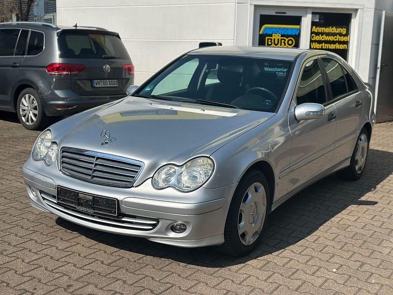 Gebraucht Mercedes C180 143 PS (105 kW) 2006 Silber Limousine