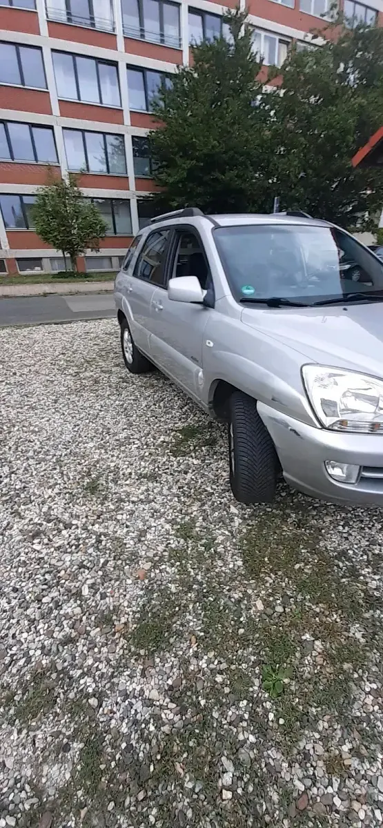 Gebraucht Kia Sportage 140 PS (102 kW) 2008 Silber SUV