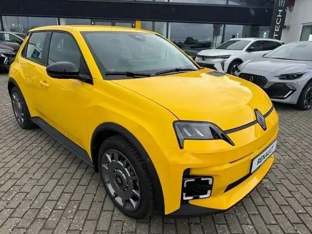 Nowe Renault 5 E-Tech Evolution 89 kW (122 KM) 2026 Żółty Sedan/Limuzyna
