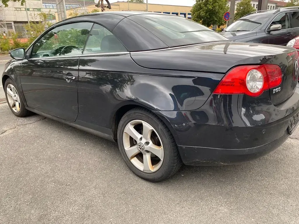 Gebraucht VW Eos 140 PS (102 kW) 2010 Schwarz Cabrio