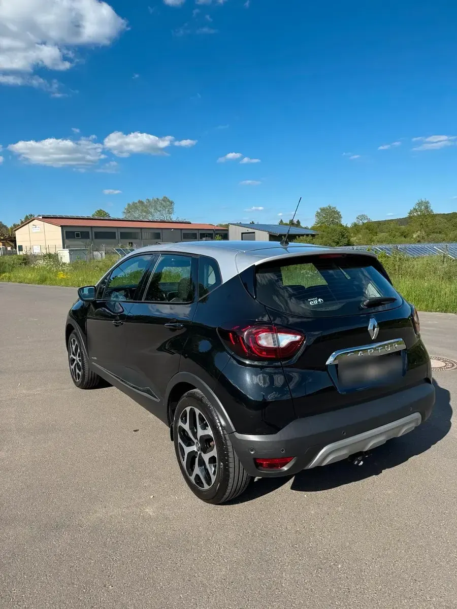 Gebraucht Renault Captur 150 PS (110 kW) 2019 Schwarz SUV