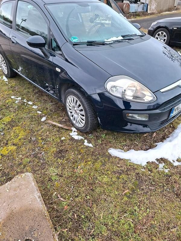 Gebraucht Fiat Punto 69 PS (50 kW) 2011 Blau Kleinwagen