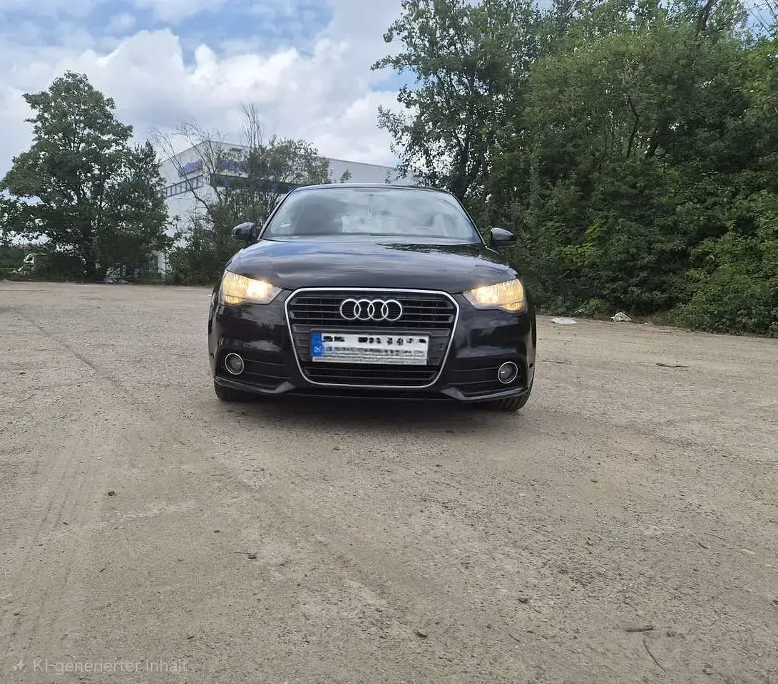 Gebraucht Audi A1 Attraction 105 PS (77 kW) 2011 Schwarz Kleinwagen