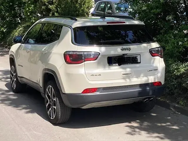 Gebraucht Jeep Compass 170 PS (125 kW) 2019 Weiß SUV