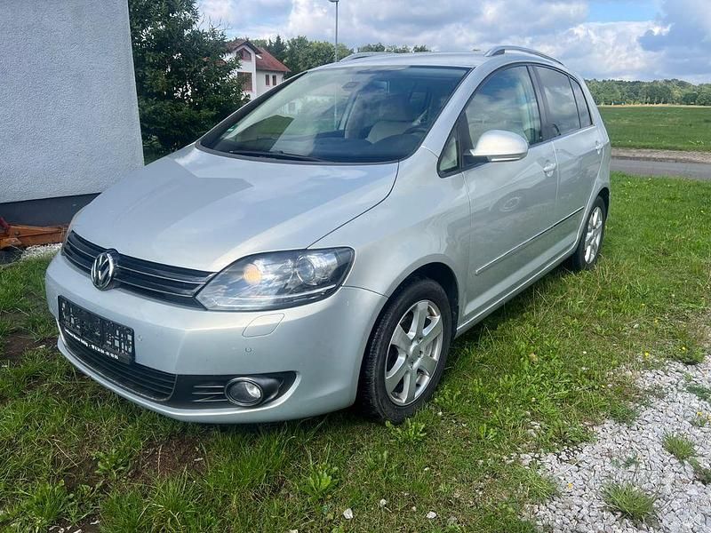 Gold Gebraucht 2009 VW Golf Plus Highline Van / Kleinbus | 6.450 € (Fairer Preis) - Bild 1/4