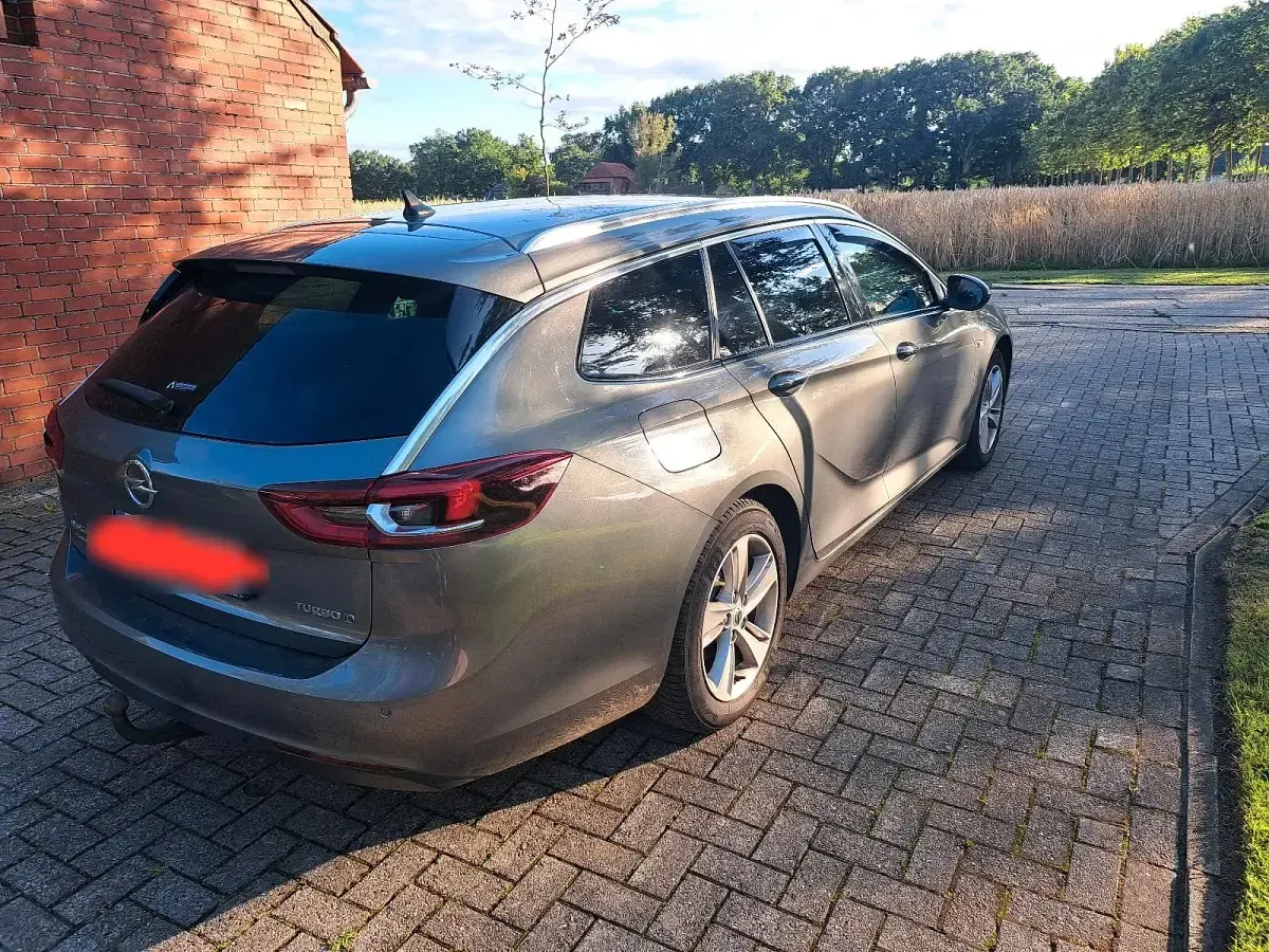 Gebraucht Opel Insignia 170 PS (125 kW) 2018 Grau Kombi