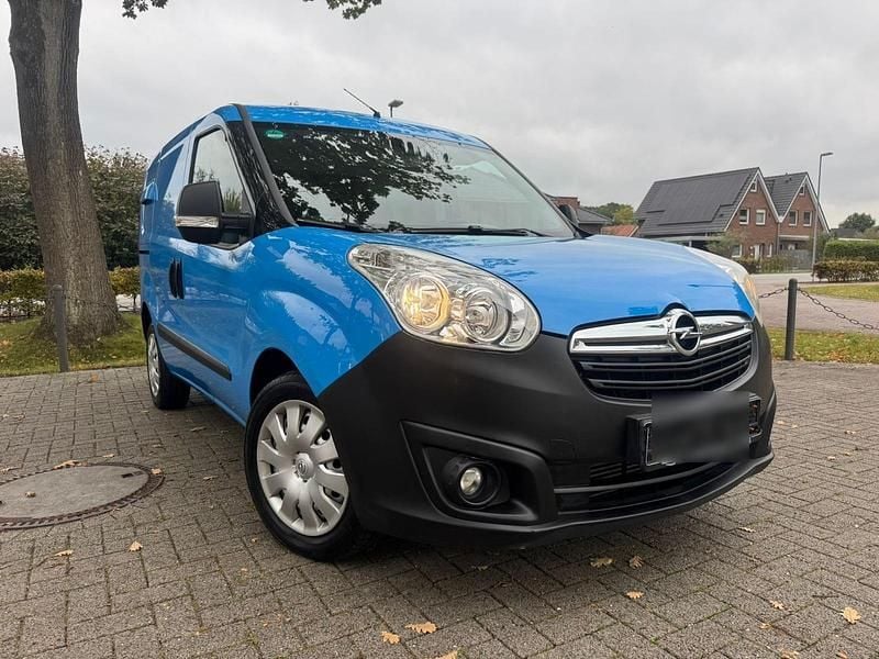 Blau Gebraucht 2012 Opel Combo Van / Kleinbus | 4.950 € (Fairer Preis) - Bild 1/4