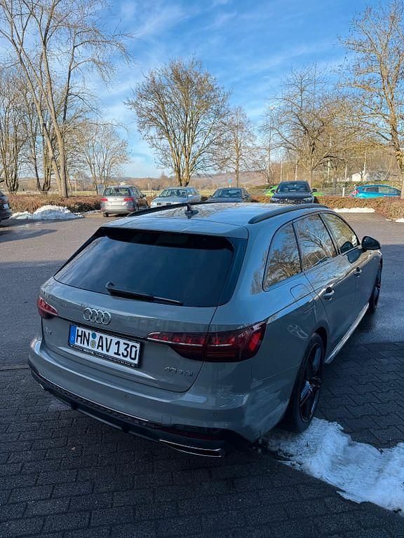 Gebraucht Audi A4 S-Line 190 PS (139 kW) 2025 Quantumgrau Kombi