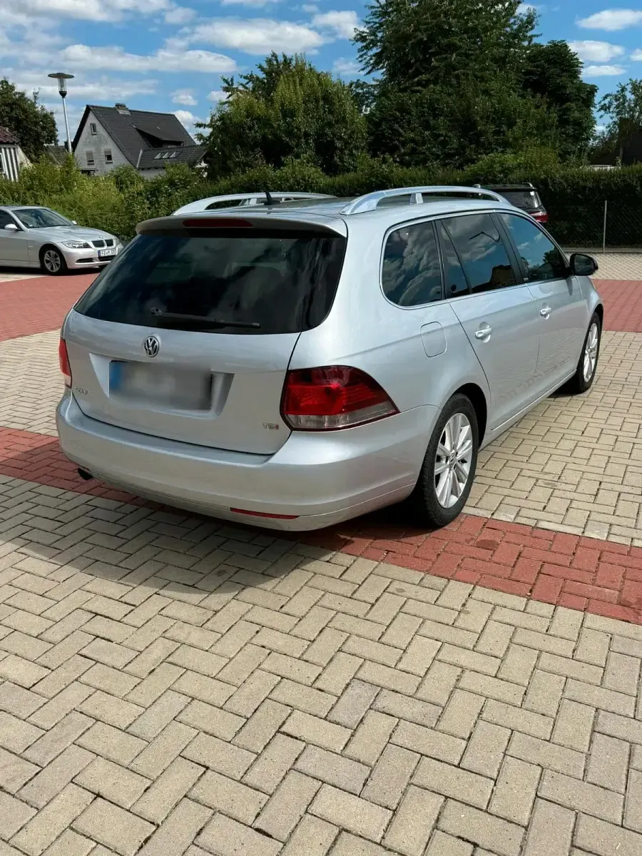 Gebraucht VW Golf VI Style 105 PS (77 kW) 2012 Silber Kombi