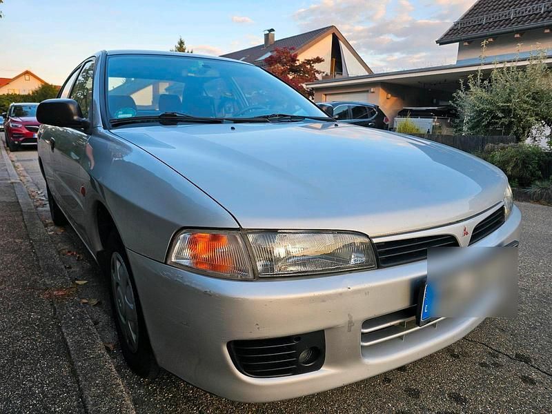 Silber Gebraucht 1996 Mitsubishi Lancer Limousine | 1.600 € - Bild 1/4