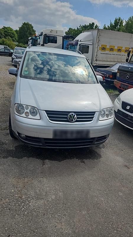 Silber Gebraucht 2006 VW Touran Van / Kleinbus | 1.550 € (Guter Preis) - Bild 1/4