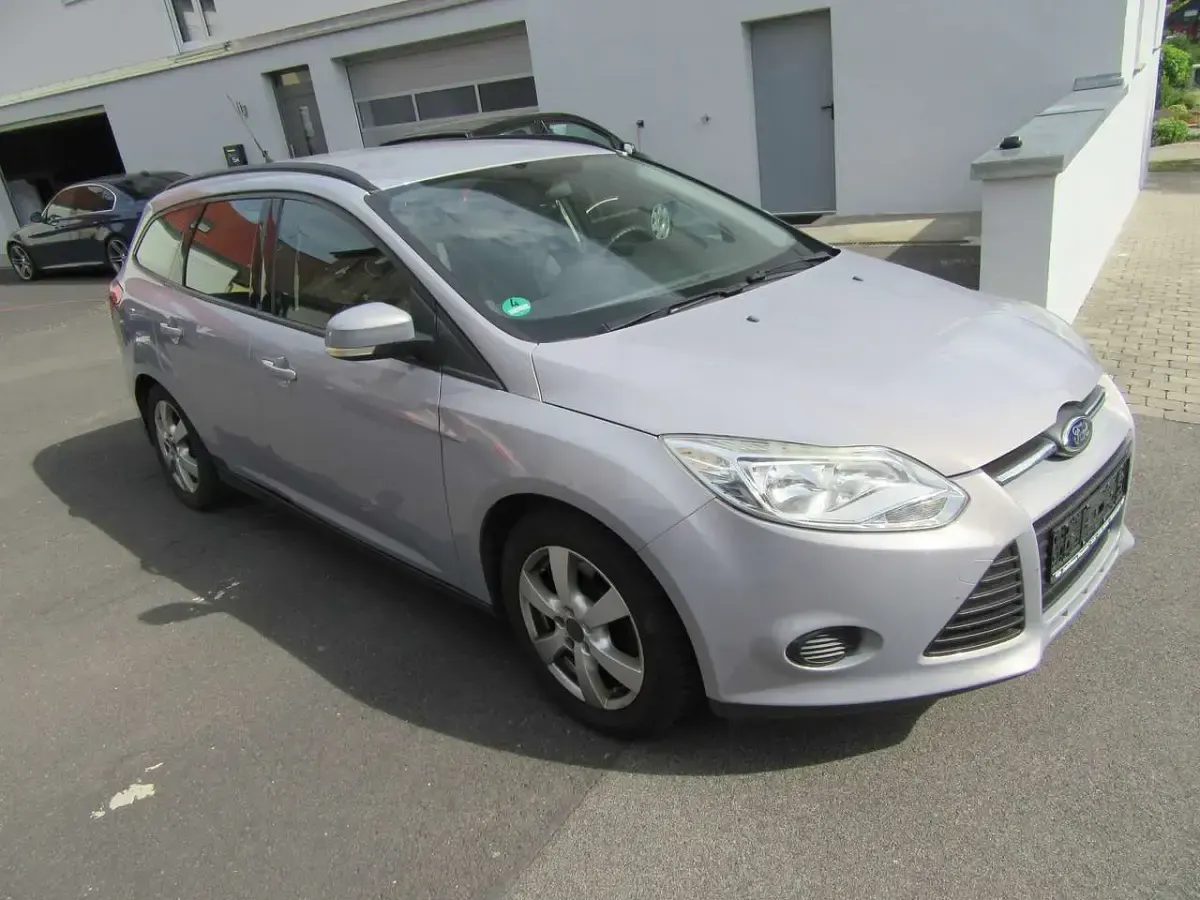 Gebraucht Ford Focus Titanium 150 PS (110 kW) 2011 Grau Kombi