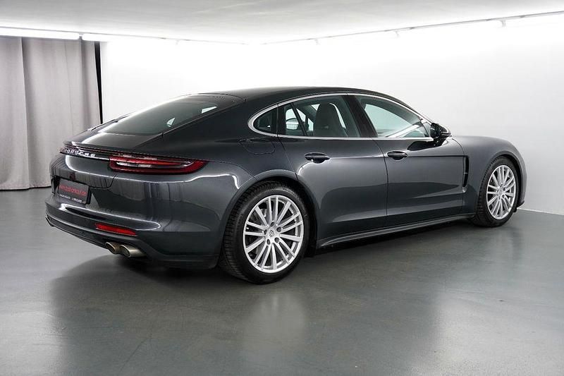 Gebraucht Porsche Panamera 4 330 PS (242 kW) 2019 Vulkangrau Limousine