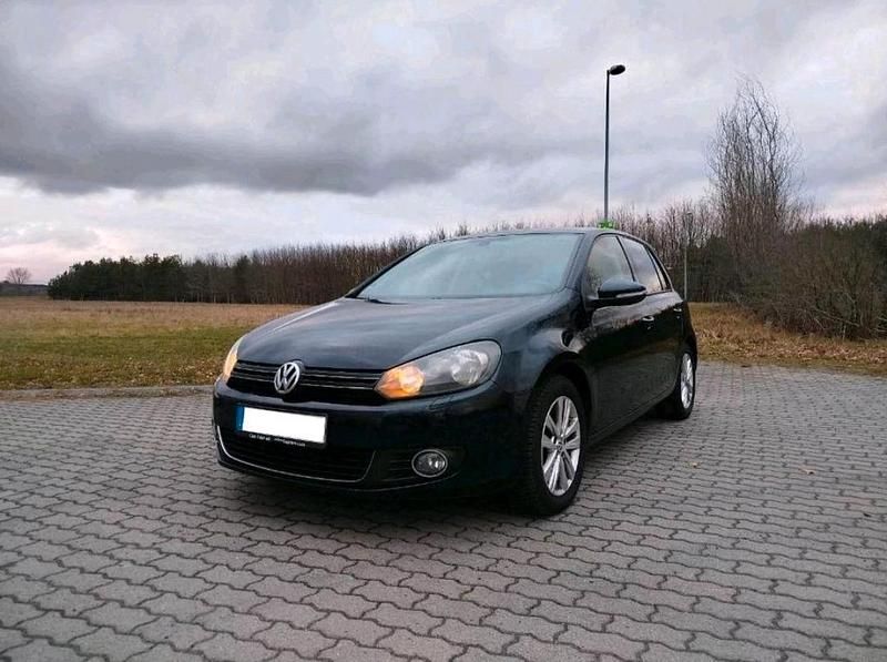 Schwarz Gebraucht 2012 VW Golf VI Limousine | 5.900 € (Fairer Preis) - Bild 1/4