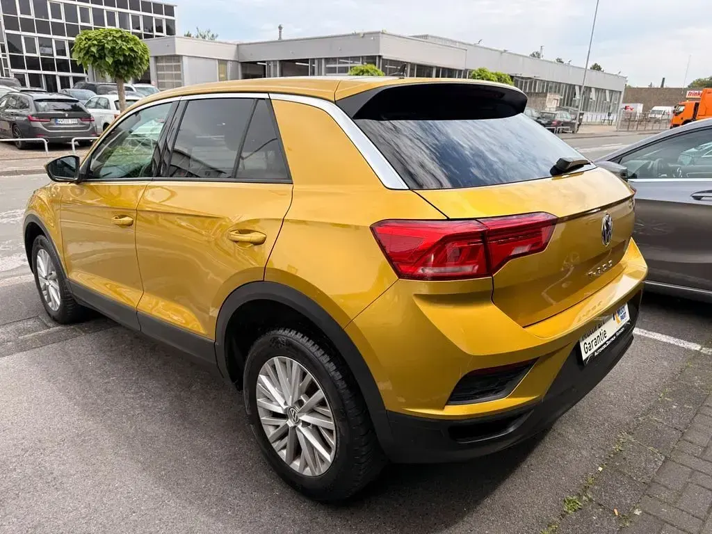 Gebraucht VW T-Roc 116 PS (85 kW) 2019 Gelb SUV